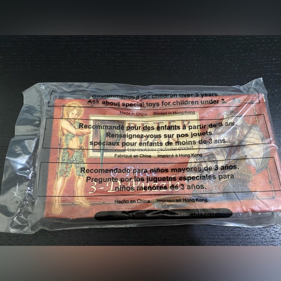 Wendy’s Kids Meal Peter Pan Motion Picture Movie Toys (2003) - Picture 3 of 5